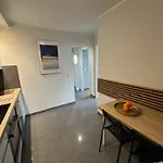 Krochmalna 3 *